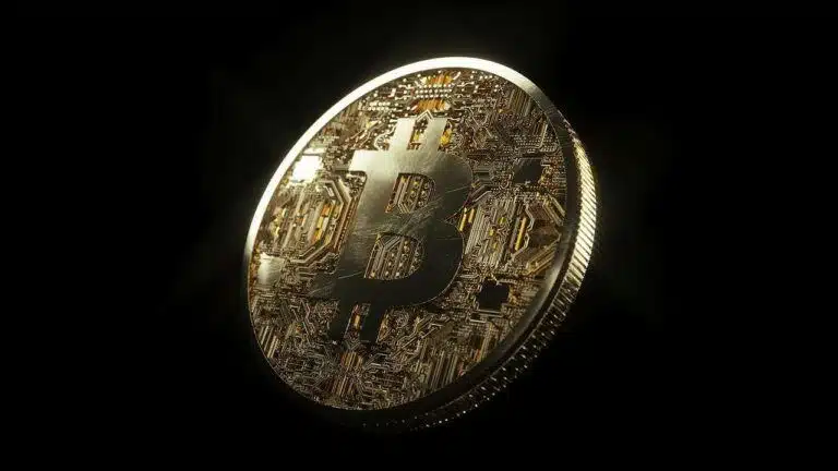 Bitcoin (Courtesy: Cryptoglobe.com)