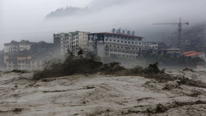 Sichuan flood (Courtesy: Twitter)