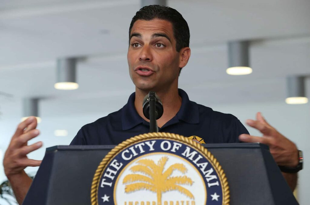 Miami Mayor intends to fund in Bitcoin