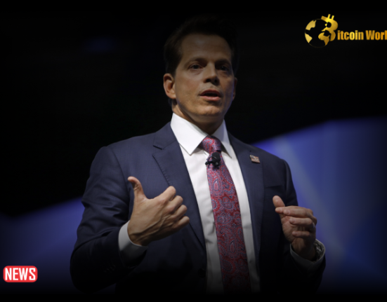 SkyBridge's Anthony Scaramucci Backs Trump's Bitcoin Policies But Urges Caution