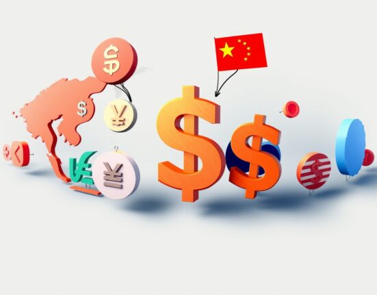 Asia FX: Crucial Shifts as US Dollar Gains and Trade Tensions Ease