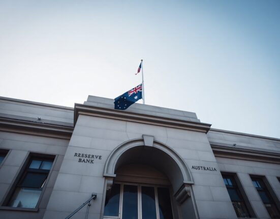 Reserve Bank of Australia building in Sydney on a clear day