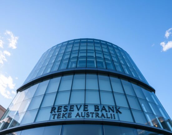Reserve Bank of Australia building in Sydney on a sunny day