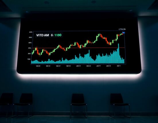 Bitcoin spot CVD chart with volume heatmap and cumulative volume delta on a trading screen