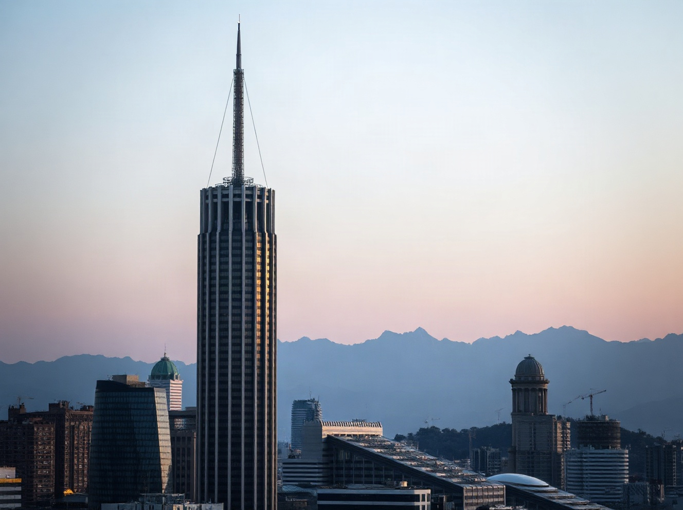 Chile’s Economic Activity Misses Forecasts Sharply in July