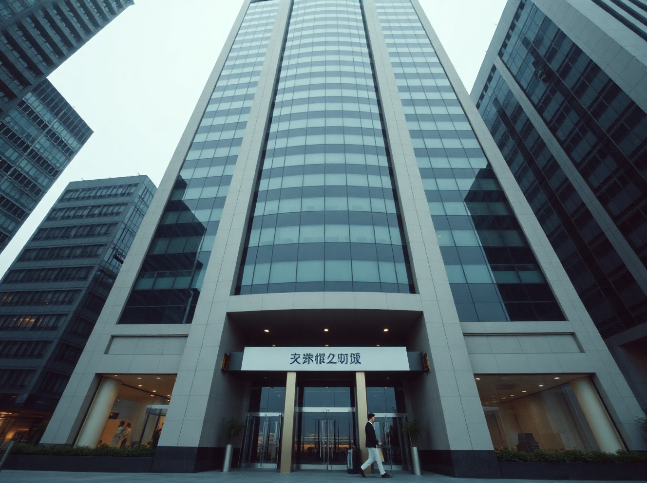 Coinone Halts HTX Deposits and Withdrawals Following UK Sanctions Designation