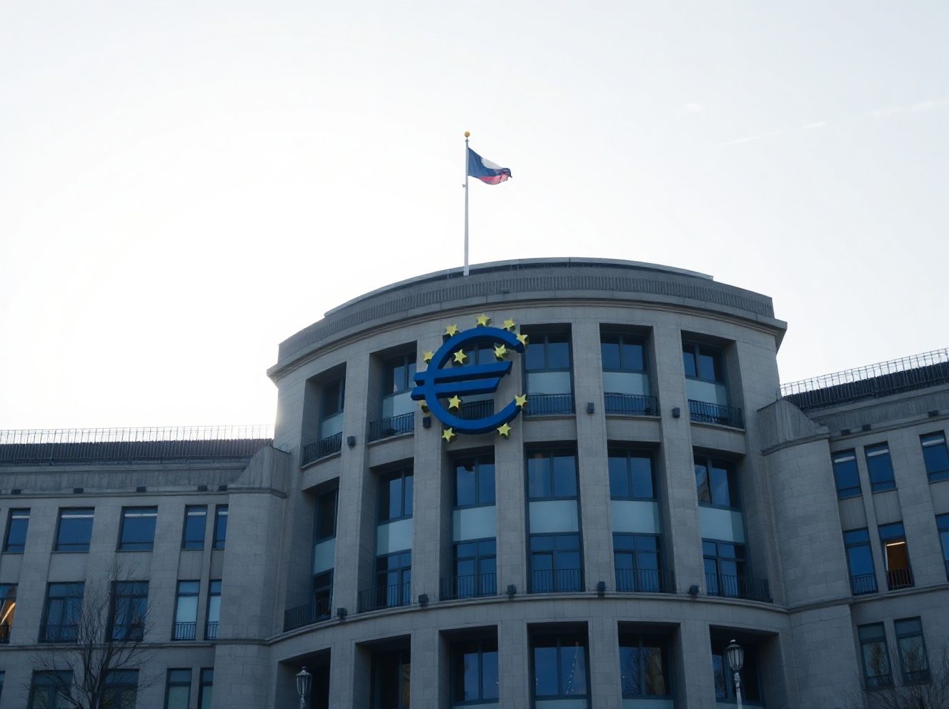 ECB Raises Key Rate by 25 Basis Points as Expected; EUR/USD Inches Higher