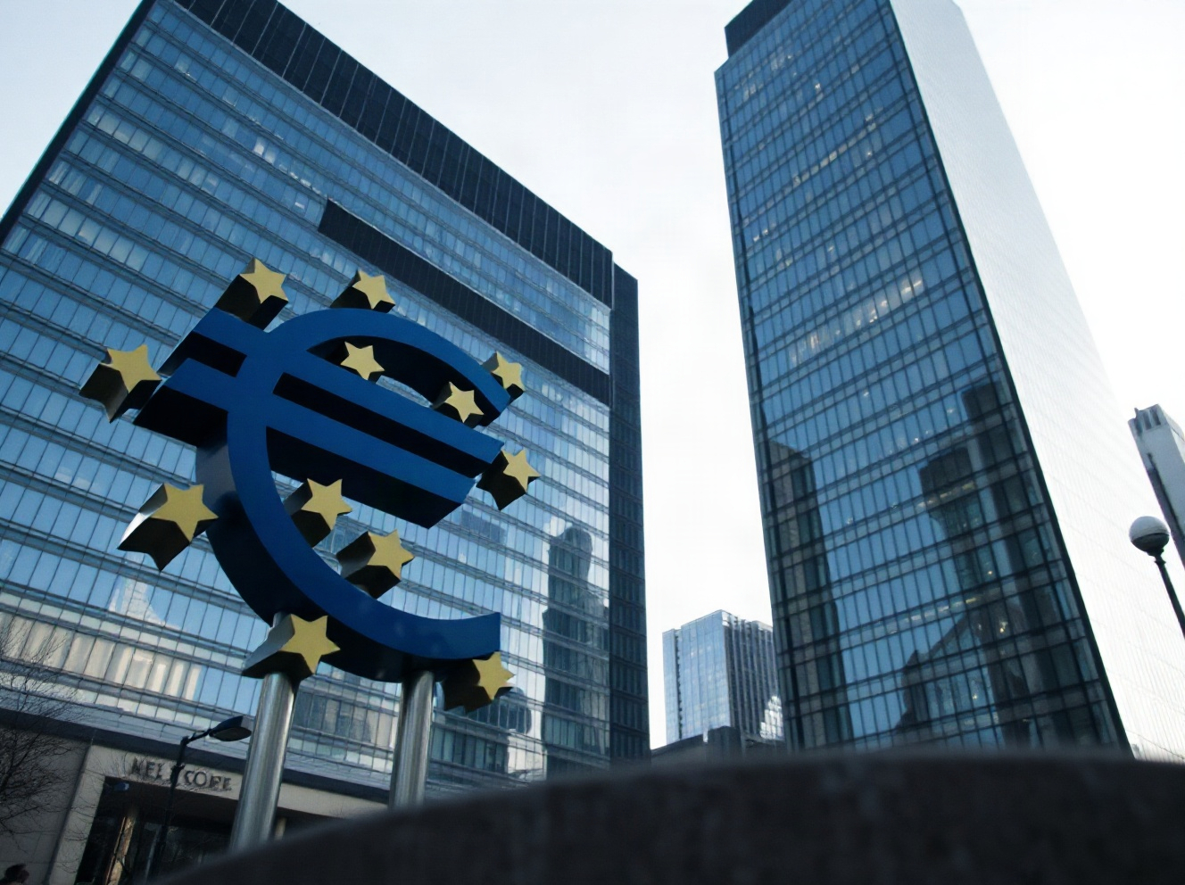 ECB’s Rehn: Anchored Inflation Expectations Are Key to Policy Credibility