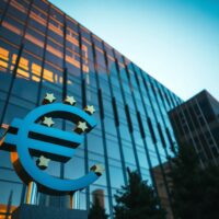 European Central Bank building in Frankfurt, symbolizing monetary policy and EUR/USD forecast.
