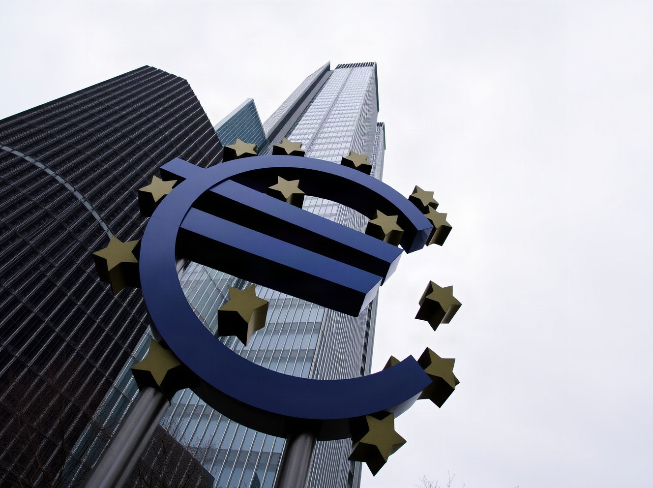 Euro Steadies as ECB Stays Vigilant on Inflation, BNY Says
