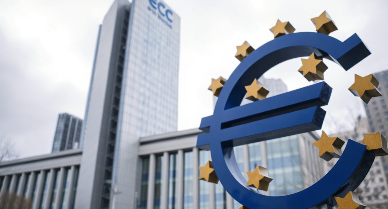 Euro sculpture in front of the European Central Bank in Frankfurt, symbolizing the currency's resilience amid PMI data.
