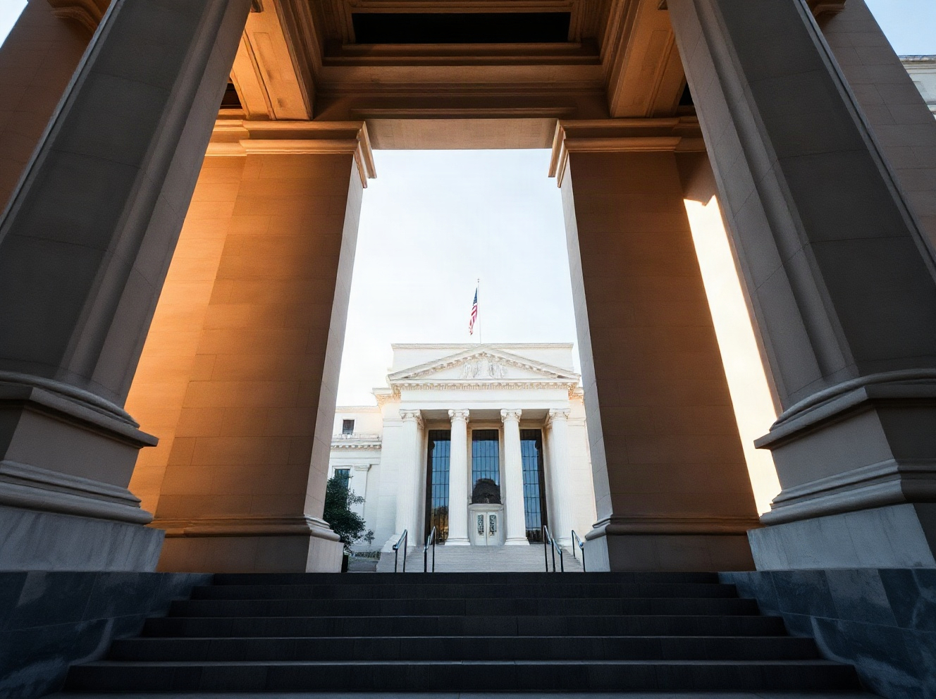 Fed Chair Wash Says U.S. Economic Growth Appears to Have Strengthened Somewhat