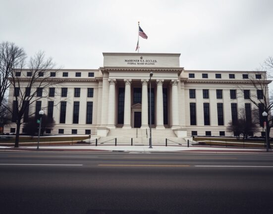 Exterior of the Federal Reserve building in Washington, D.C., on a cloudy day.