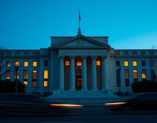 Federal Reserve building analysis for monetary policy decision in 2025 economic forecast