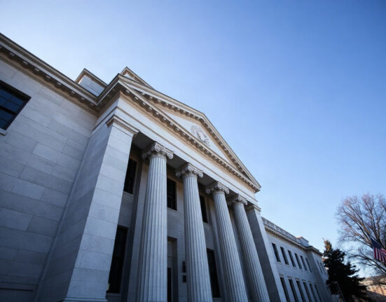 Exterior view of the Federal Reserve building in Washington, D.C.
