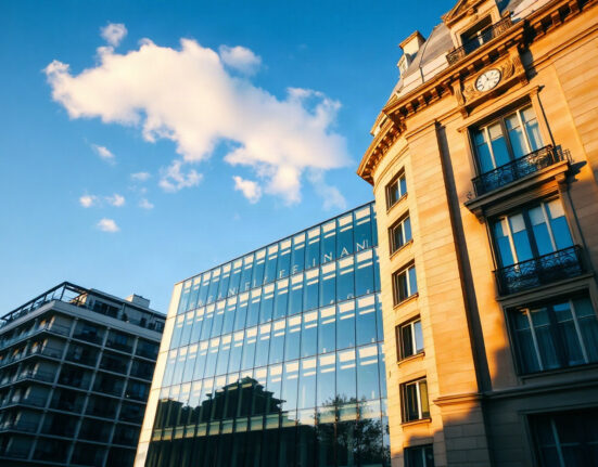 French Ministry of Economy and Finance building in Paris on a clear day
