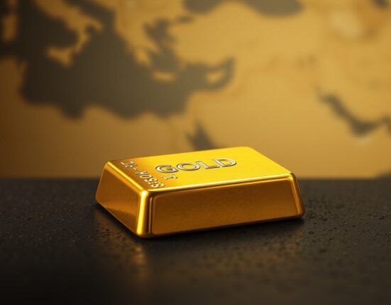Gold bullion bar representing the price rebound amid Middle East geopolitical de-escalation.