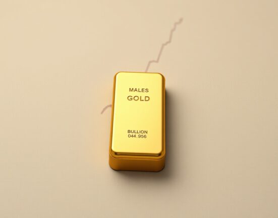 Gold bullion bar representing HSBC analysis on long-term price support from a weaker US dollar.