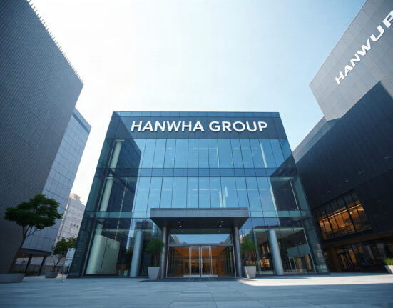 Hanwha Group corporate building in Seoul reflecting strategic restructuring as it exits blockchain ventures.