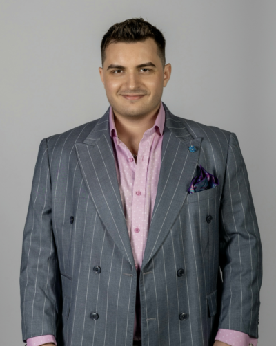 Nick Cipher and His Brother Built Market Cipher’s 5-in-1 Crypto Trading Indicator Used by Traders Worldwide