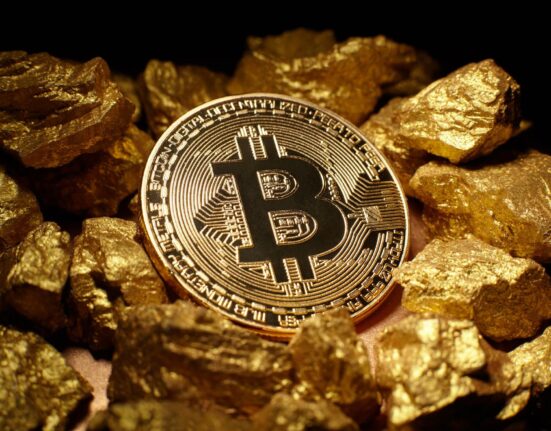 Bitcoin Catches Bid, Jumping Above $112K as Gold and Silver Plunge: Why This is the Starting Point For Altcoin Season