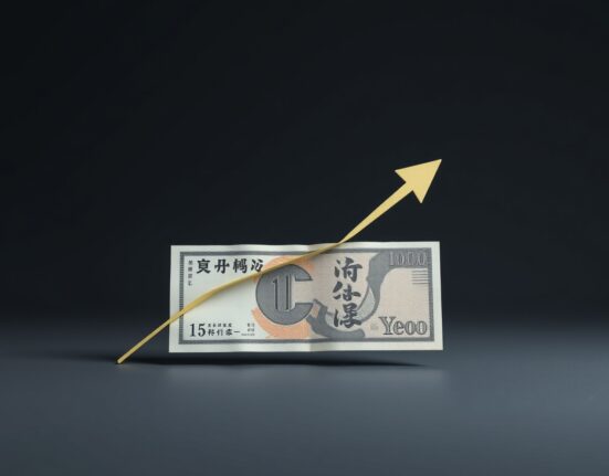 Japanese yen banknote with a fading upward arrow, representing the reversal of intervention-driven gains.