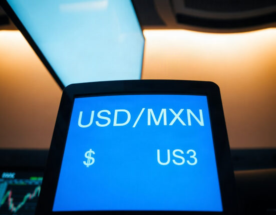 USD/MXN exchange rate displayed on a financial trading screen