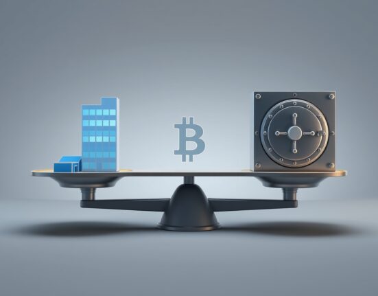 Visual metaphor of MicroStrategy and BlackRock in a close race for largest Bitcoin holdings.