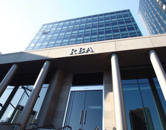 Reserve Bank of Australia building in Sydney on a sunny day