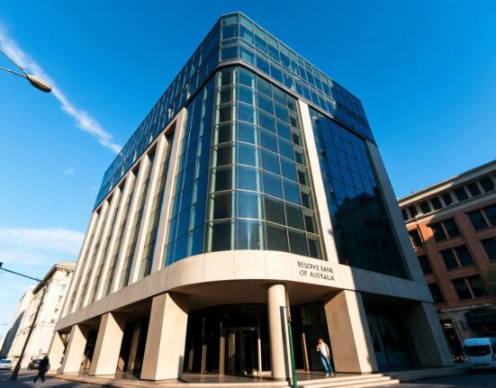 Reserve Bank of Australia building in Sydney on a sunny day