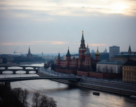 Moscow Kremlin skyline at dusk, reflecting economic downturn in Russia