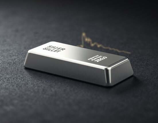 Silver price analysis showing a silver bullion bar representing XAG/USD market resistance.