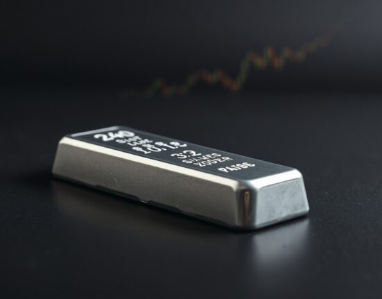 Silver price forecast analysis with silver bullion representing XAG/USD market movements.