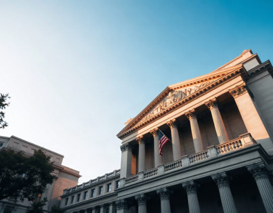 U.S. Treasury building in Washington D.C. on a sunny day, symbolizing bond market and Federal Reserve policy shifts.