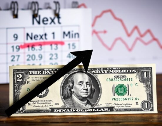 US Dollar Plunge: Crucial Fed Rate Cut Looms After Weak Payrolls