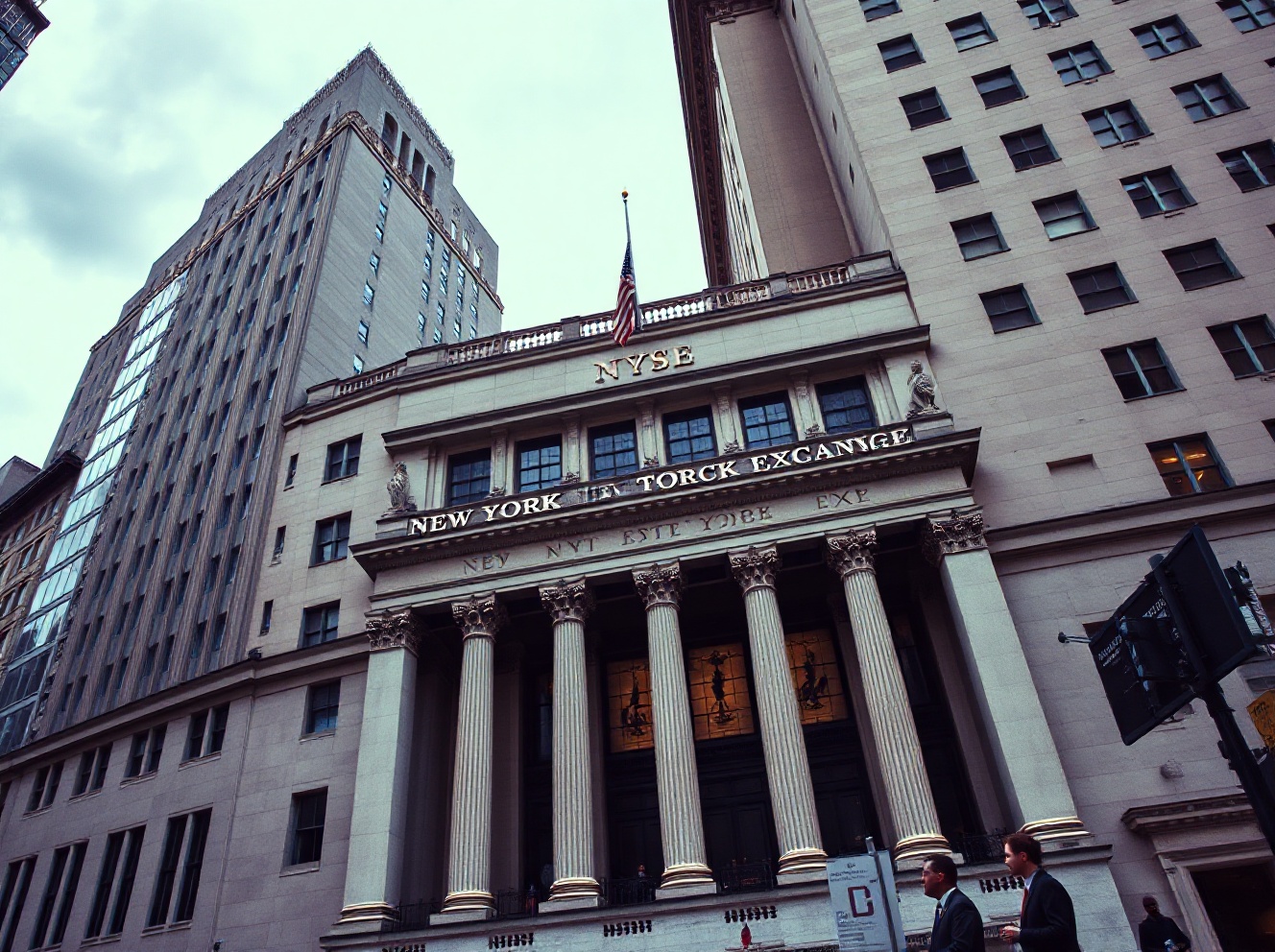 Wall Street Ends Lower as Tech Weakness Drags Nasdaq Down Over 1%