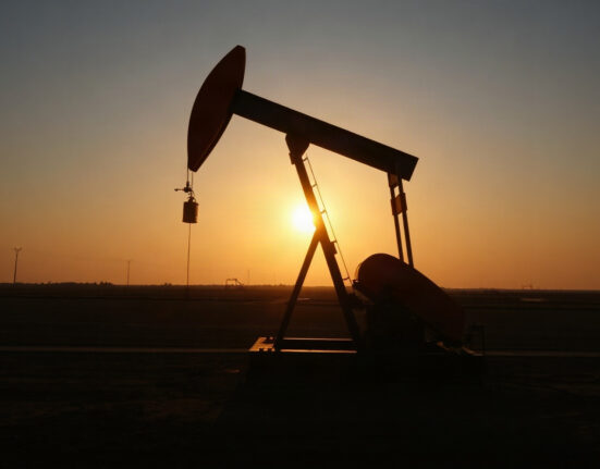 WTI crude oil price forecast chart with resistance at $85